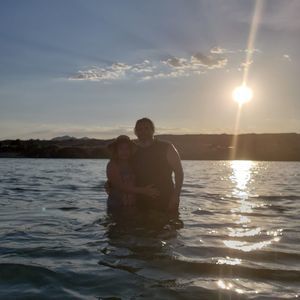 Meet your Posher, Adela